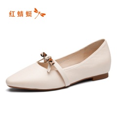 33红蜻蜓休闲女鞋春秋新款时髦白色时尚网红百搭一脚蹬平底女单鞋